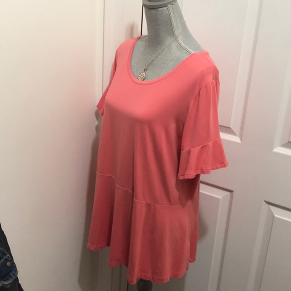 Peplum Top 🔆NWOT🔆 - Picture 2 of 6